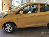 Usata Kia Picanto City 66 CV (48 kW) 2017 Giallo Utilitaria