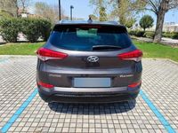 Usata Hyundai Tucson Xpossible 141 CV (103 kW) 2016 Grigio SUV