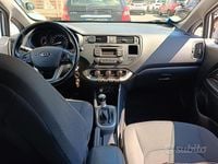 Usata Kia Rio 85 CV (62 kW) 2014 Grigio Berlina