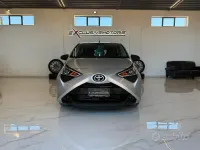 Usata Toyota Aygo Connect Style 72 CV (52 kW) 2021 Grigio Utilitaria