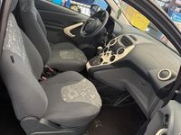 Usata Ford Ka 69 CV (50 kW) 2015 Nero Utilitaria