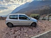 Usata Renault Clio R.S. R.S. 182 CV (133 kW) 2005 Grigio Utilitaria