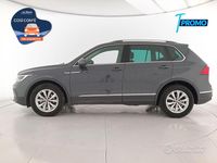 Usata VW Tiguan Life 150 CV (110 kW) 2023 Dolphin grey metallizzato SUV