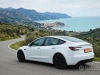 Usata Tesla Model 3 RWD 208 kW (283 CV) 2024 Bianco Berlina