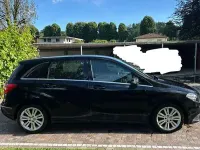 Usata Mercedes B180 Executive 109 CV (80 kW) 2014 Nero Utilitaria