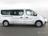Nuova Renault Trafic 150 CV (110 kW) 2025 Grigio Monovolume