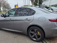 Usata Alfa Romeo Giulia Executive 160 CV (117 kW) 2019 Argento Berlina