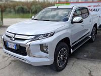 Usata Mitsubishi L200 150 CV (110 kW) 2019 Bianco perla Pick-up