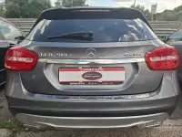 Usata Mercedes GLA200 136 CV (100 kW) 2017 Grigio SUV