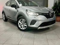 Usata Renault Captur Zen 100 CV (73 kW) 2020 Grigio SUV