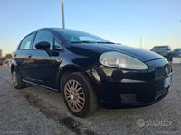 Usado Fiat Grande Punto Dynamic 77 HP (56 kW) 2009 Cinzento Citadino