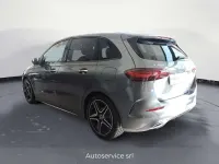 Neu Mercedes B180 AMG line 116 PS (85 kW) 2026 Grau Van / Kleinbus