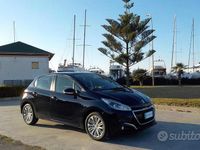Usata Peugeot 208 Active 75 CV (55 kW) 2018 Nero Utilitaria