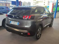 Usata Peugeot 3008 Allure 131 CV (96 kW) 2023 Grigio SUV