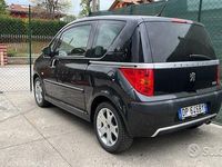 usata Peugeot 1007 1.4 HDi Happy