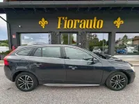 Usata Volvo V60 R-Design Momentum 181 CV (133 kW) 2015 Nero Station wagon