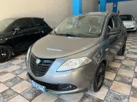 Usata Lancia Ypsilon 69 CV (50 kW) 2014 Grigio Utilitaria