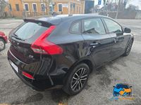 Gebraucht Volvo V40 Plus 120 PS (88 kW) 2019 Schwarz Limousine