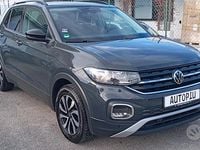 Usata VW T-Cross Active 95 CV (69 kW) 2021 Grigio SUV
