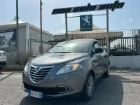 Usata Lancia Ypsilon Silver 69 CV (50 kW) 2015 Argento Utilitaria