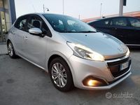 Usata Peugeot 208 Active 82 CV (60 kW) 2018 Grigio Utilitaria