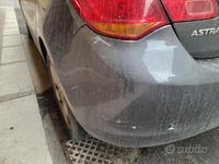 Usata Opel Astra 110 CV (80 kW) 2011 Berlina