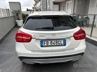Usata Mercedes GLA180 109 CV (80 kW) 2015 Bianco SUV