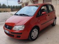 Usata Fiat Idea Emotion 70 CV (51 kW) 2005 Rosso Monovolume