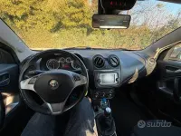 Second-hand Alfa Romeo MiTo 78 CP (57 kW) 2015 Negru Hatchback