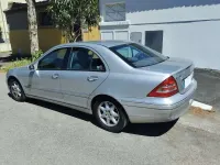 Usata Mercedes 220 Elegance 143 CV (105 kW) 2003 Berlina