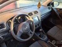 Usata VW Golf VI 105 CV (77 kW) 2011 Nero Utilitaria
