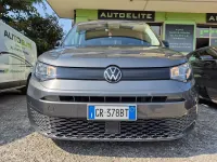 Usata VW Caddy 122 CV (89 kW) 2023 Grigio Monovolume