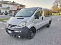 Usata Opel Vivaro 135 CV (99 kW) 2004 Grigio Monovolume