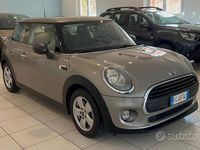 Usata Mini ONE 75 CV (55 kW) 2016 Grigio Utilitaria