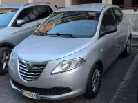 Usata Lancia Ypsilon Platinum 69 CV (50 kW) 2013 Grigio Utilitaria