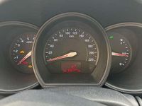 Usata Kia Rio LX 75 CV (55 kW) 2012 Nero Berlina