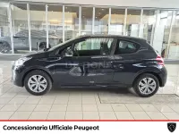 Usata Peugeot 208 Active 68 CV (50 kW) 2015 Nero Utilitaria