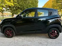 Usata Mahindra KUV100 87 CV (63 kW) 2023 Nero SUV