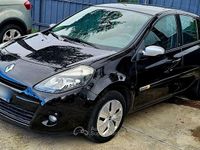Usata Renault Clio II 75 CV (55 kW) 2011 Nero Berlina