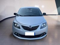 Usata Lancia Ypsilon Gold 69 CV (50 kW) 2022 Grigio Utilitaria