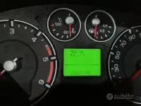 Usata Ford Fiesta 80 CV (58 kW) 2006 Rosso Utilitaria