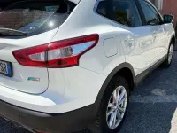 Usata Nissan Qashqai Tekna 110 CV (80 kW) 2014 Bianco SUV