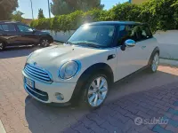 Usata Mini Cooper D 111 CV (81 kW) 2011 Beige Utilitaria