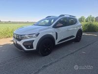 Usata Dacia Sandero Stepway 101 CV (74 kW) 2024 Bianco Berlina