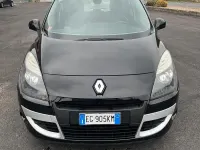 Usata Renault Scénic Luxe 110 CV (80 kW) 2011 Nero Monovolume