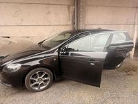 Usata Volvo V40 Ocean Race 120 CV (88 kW) 2016 Nero Berlina