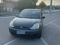 Usata Ford Fiesta 68 CV (50 kW) 2005 Grigio Utilitaria