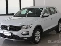 Usata VW T-Roc Business 150 CV (110 kW) 2021 Grigio SUV