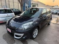 Usata Renault Scénic III 110 CV (80 kW) 2011 Grigio Monovolume