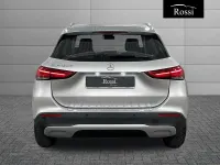 Usata Mercedes GLA180 Business 116 CV (85 kW) 2021 Argento metallizzato SUV